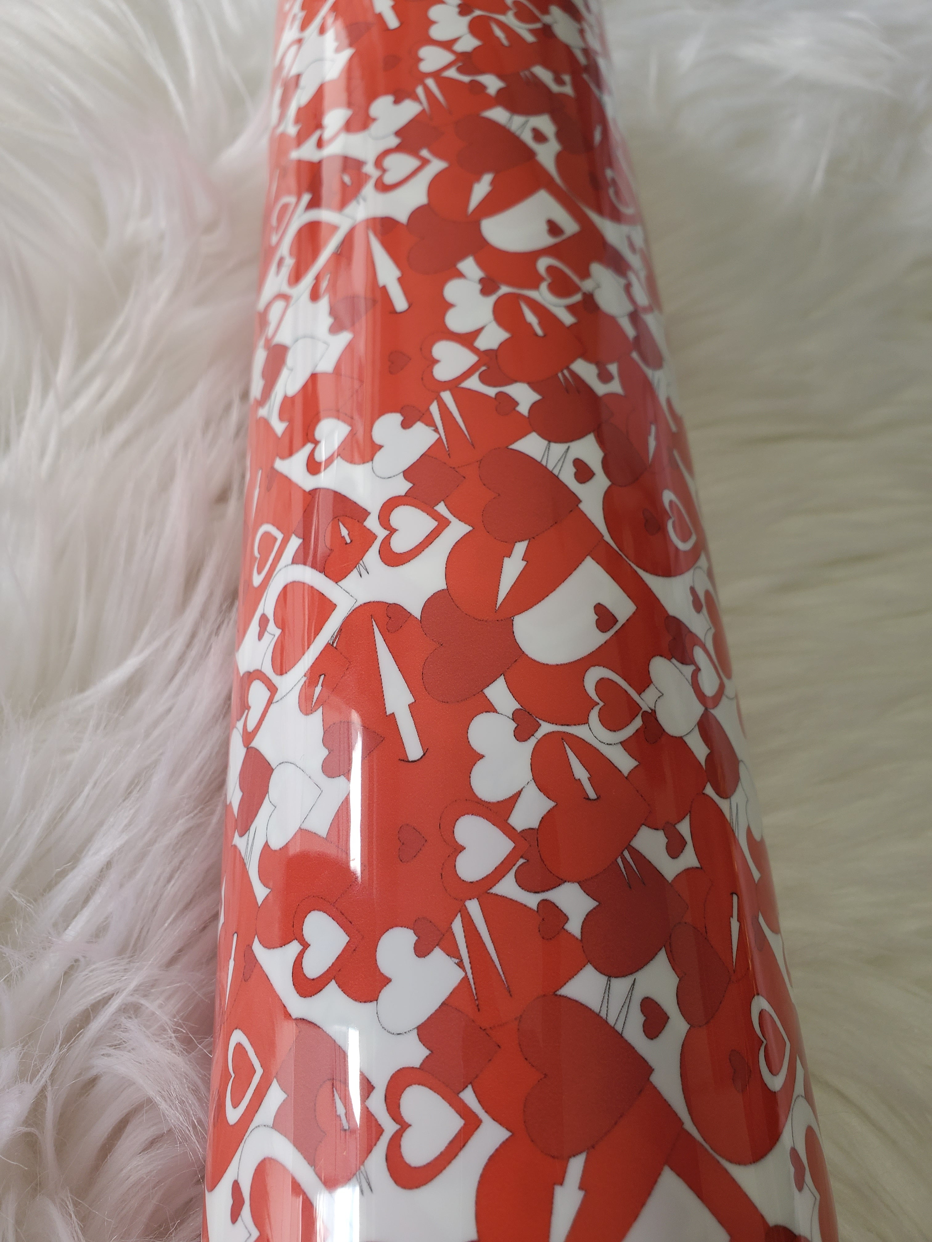 Red & White Hearts Pattern