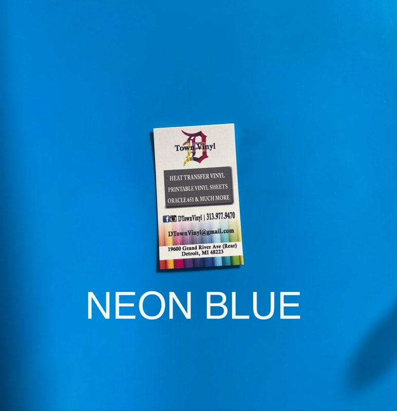 3D Puff 20" Neon Blue